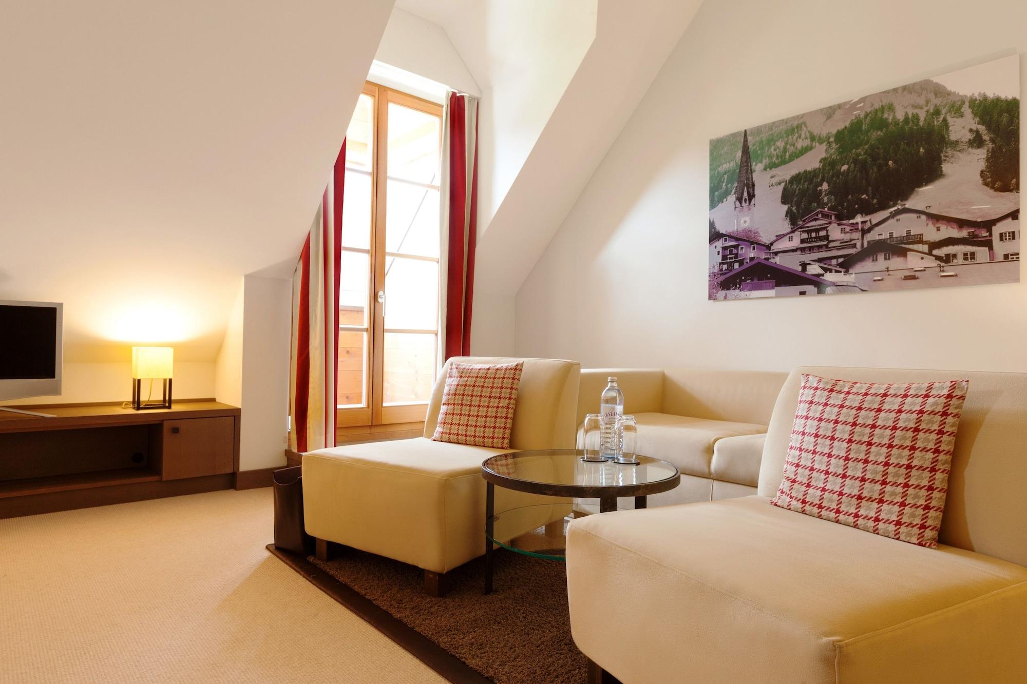 منتجع غراند سبا أروزا كيتزبوهيل المظهر الخارجي الصورة A suite at the Hotel de la Couronne