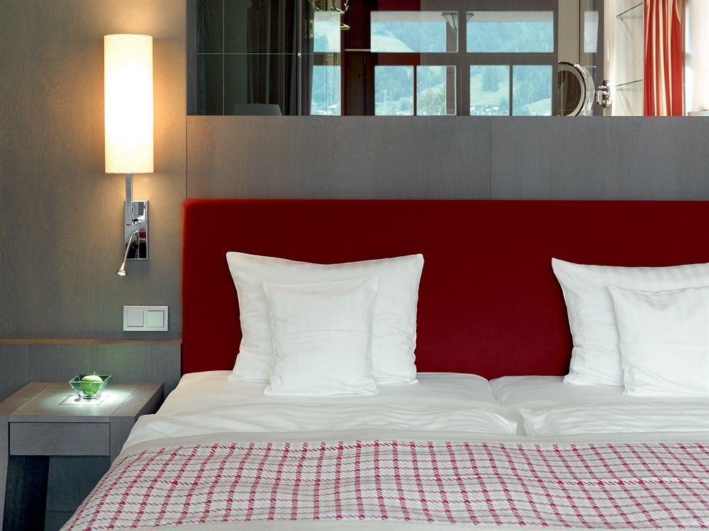 منتجع غراند سبا أروزا كيتزبوهيل المظهر الخارجي الصورة A room at the hotel