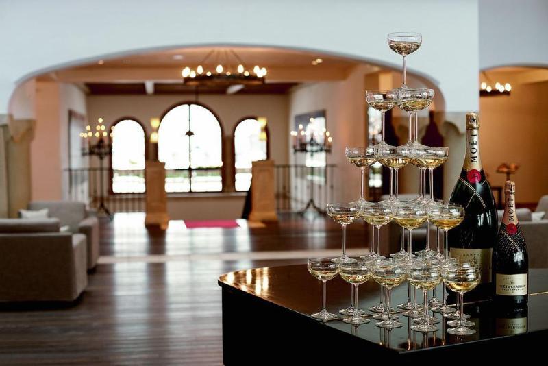 منتجع غراند سبا أروزا كيتزبوهيل المظهر الخارجي الصورة The interior of the winery