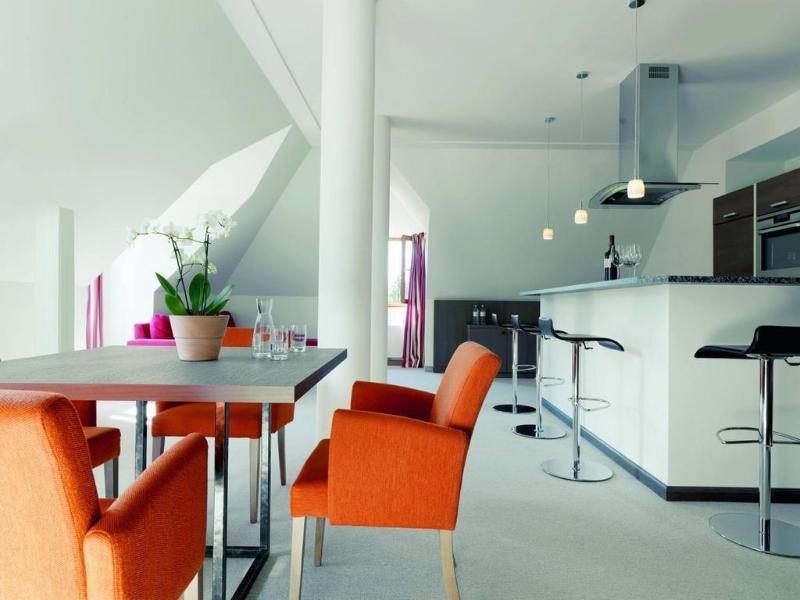 منتجع غراند سبا أروزا كيتزبوهيل المظهر الخارجي الصورة Interior of a penthouse apartment